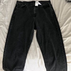 Black American Eagle mom jeans